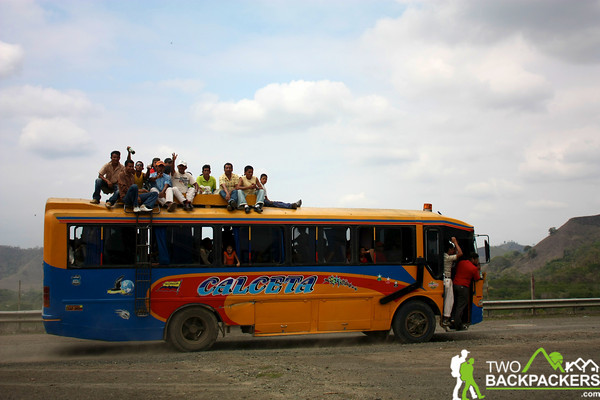 Photo of the Day: Crazy Bus Picture in Ecuador